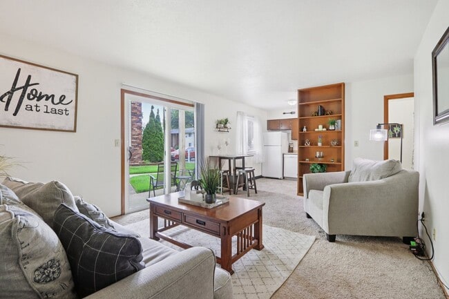 Building Photo - Fountain Park Apartments | Specials Available