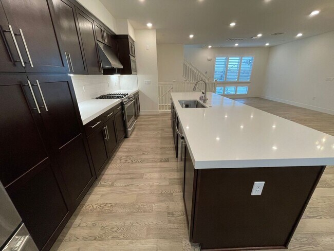 Building Photo - 44808 Fremont Blvd #1003, Fremont, CA 94538