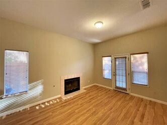 Building Photo - 9017 Laguna Springs Dr