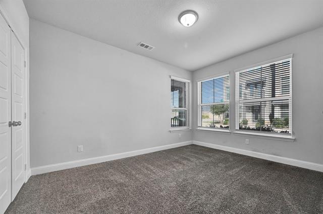 Foto del edificio - 102 Peach Orchard Ln