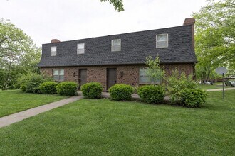 Building Photo - 1003 Canterbury Dr