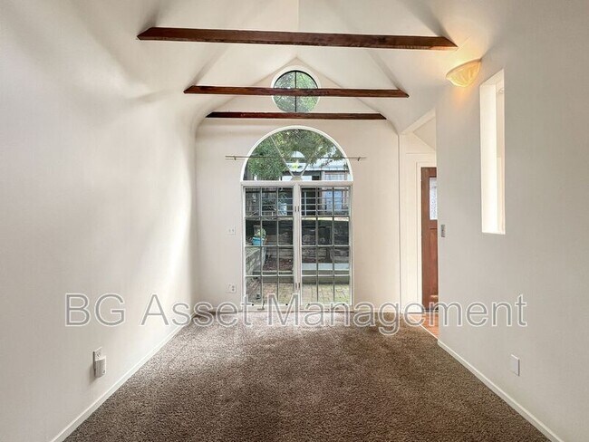 Foto del edificio - 744 Winslow St