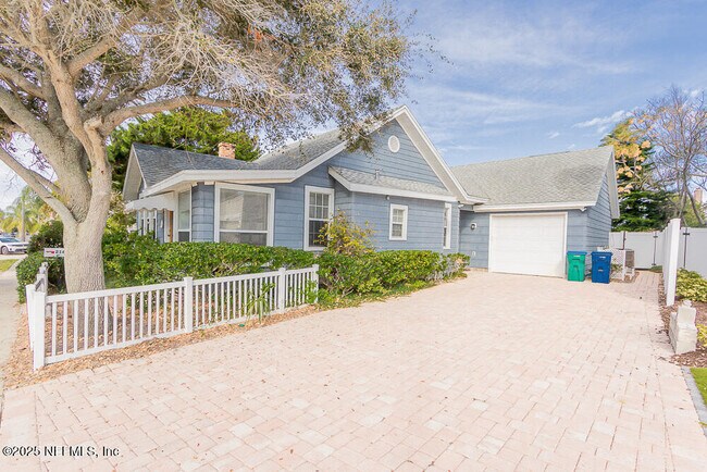 Foto del edificio - 214 Hopkins St