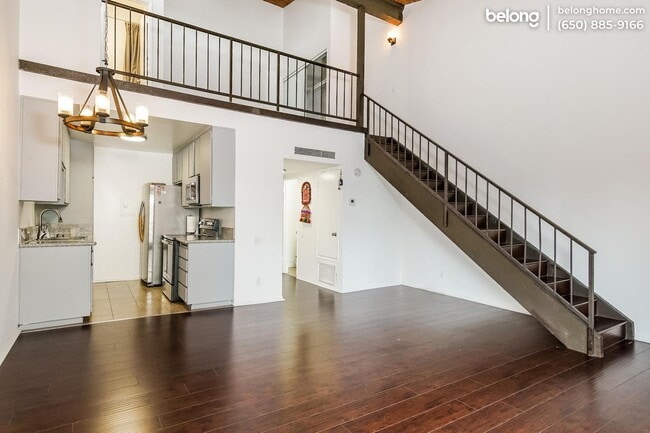Building Photo - 5460 White Oak Ave