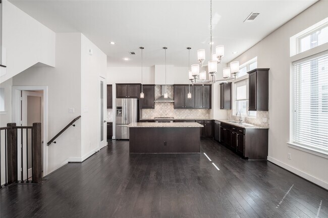 Foto del edificio - 4408 Eli St