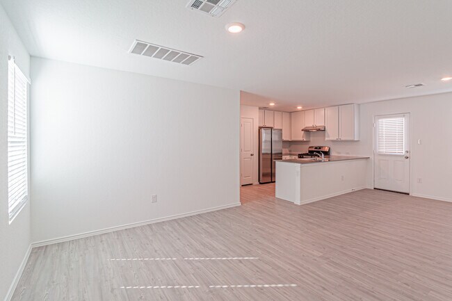 Foto del edificio - 7703 Chancery Gate