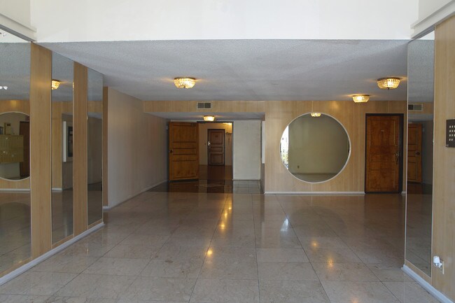 Building Photo - 1215 Brockton Ave