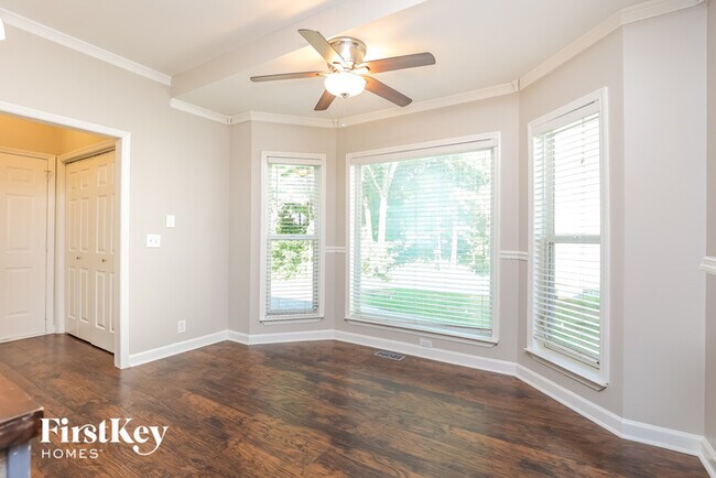 Foto del edificio - 221 Shoemaker Ct