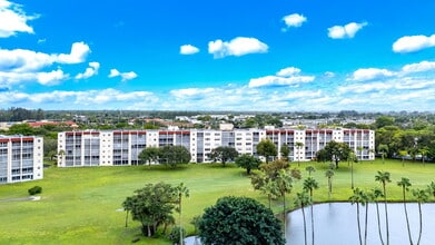 Building Photo - 3951 Via Poinciana