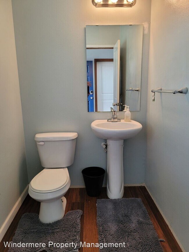 Building Photo - 4 br, 2.5 bath House - 4529 Abalone Street