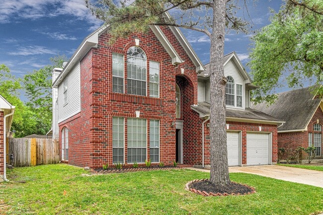 Foto del edificio - 8827 Lawncliff Ln