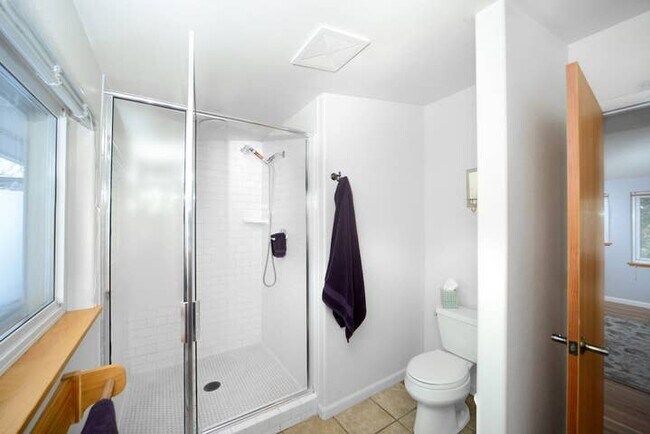 Foto del edificio - 4680 Talbot Dr