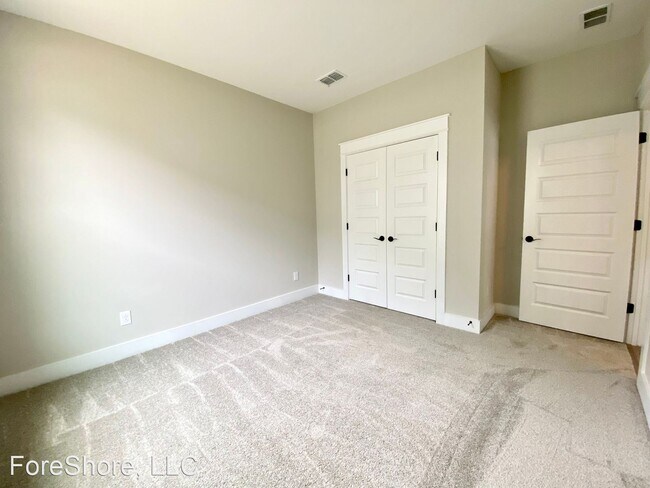 Building Photo - 1 br, 1 bath House - 129 Carolina Oaks Avenue