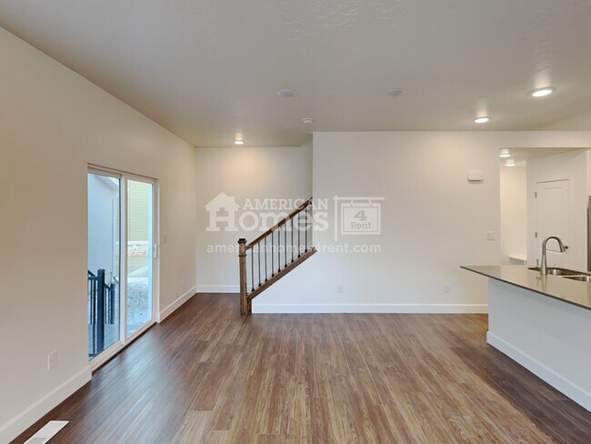 Building Photo - 6708 Bluestem Lane