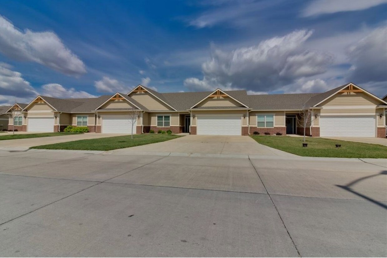 2917 tobacco rd manhattan ks 66503 Real Estate & Homes for Sale in 2700 Tobacco Rd, Manhattan, KS