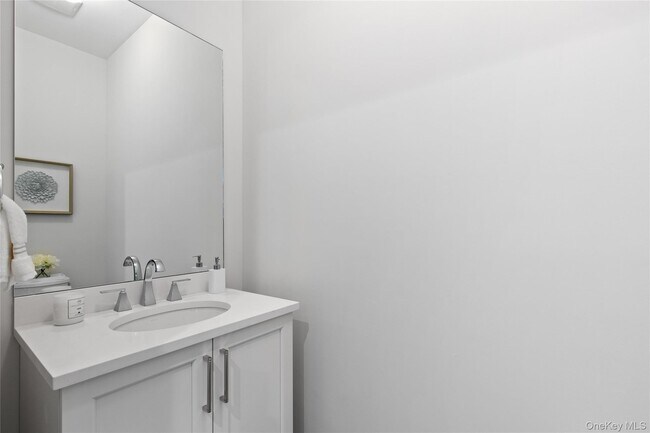 Building Photo - 906 Mill Creek S