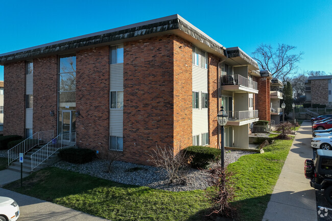 Building Photo - Kensington Place Condominiums