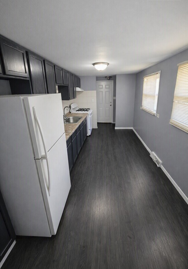 Foto del edificio - 16340 Ashland Ave