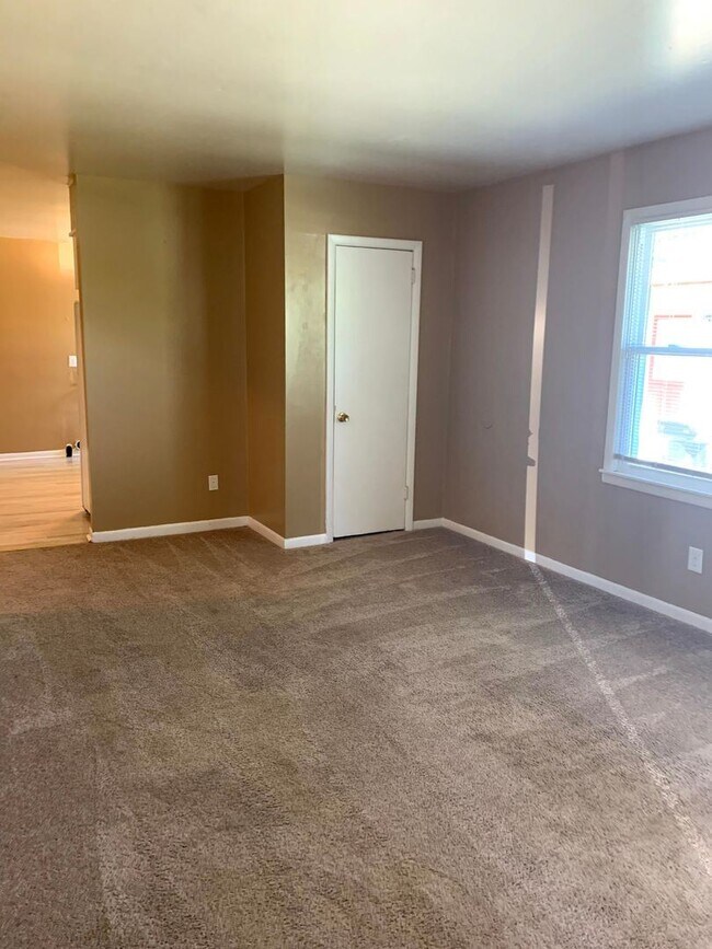 Building Photo - 2 br, 1 bath House - 105 Chamberlain Circle