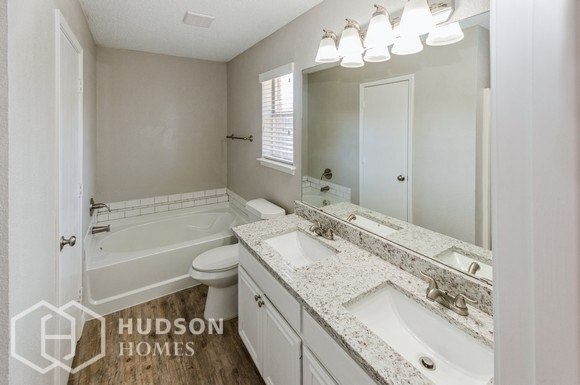 Foto del edificio - NOW AVAILABLE! 5912 Fawn Meadow Trail, Arl...