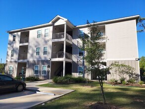 Building Photo - 4424 LA-22