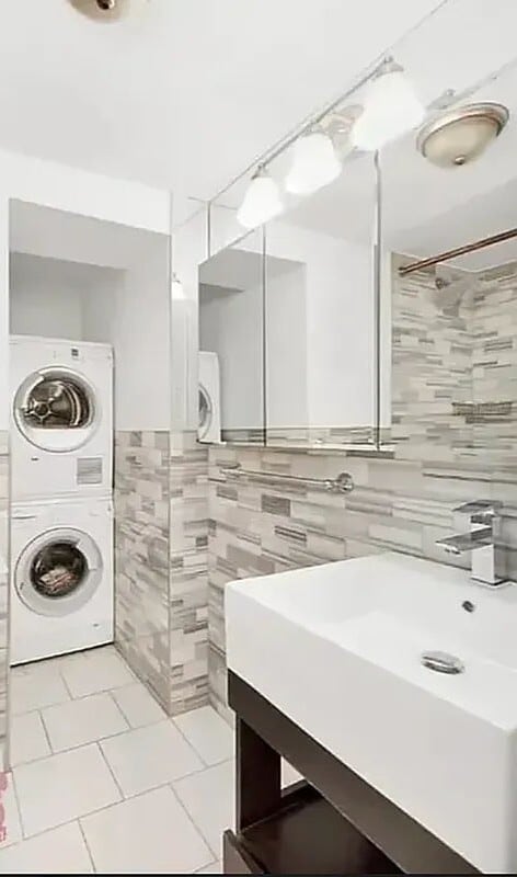 Building Photo - 248 Mott St