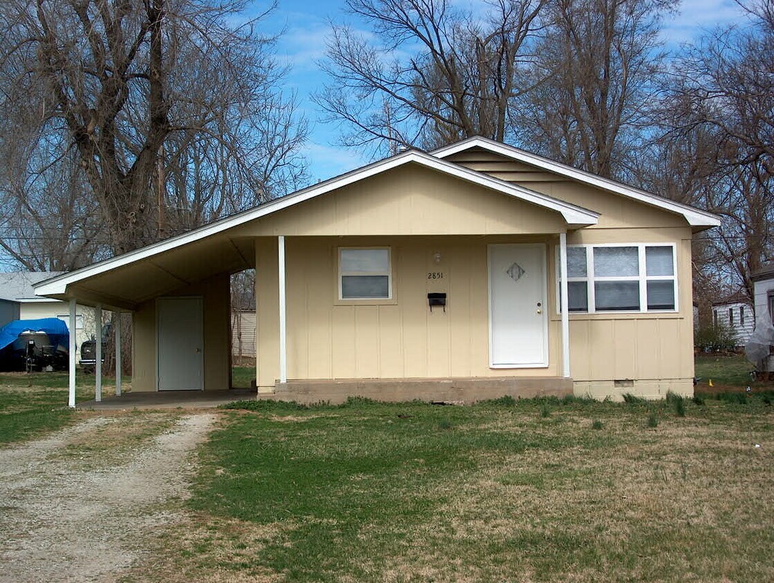 2851 W Lincoln St, Springfield, MO 65802 House Rental in Springfield