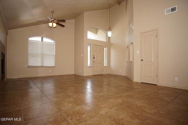 Foto del edificio - 6437 Berringer St