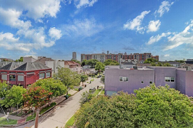 Foto del edificio - 1402 Eberhard St