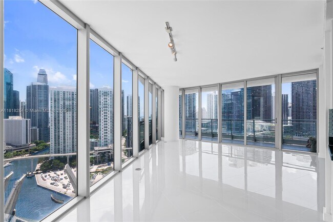 Foto del edificio - 92 SW 3rd St