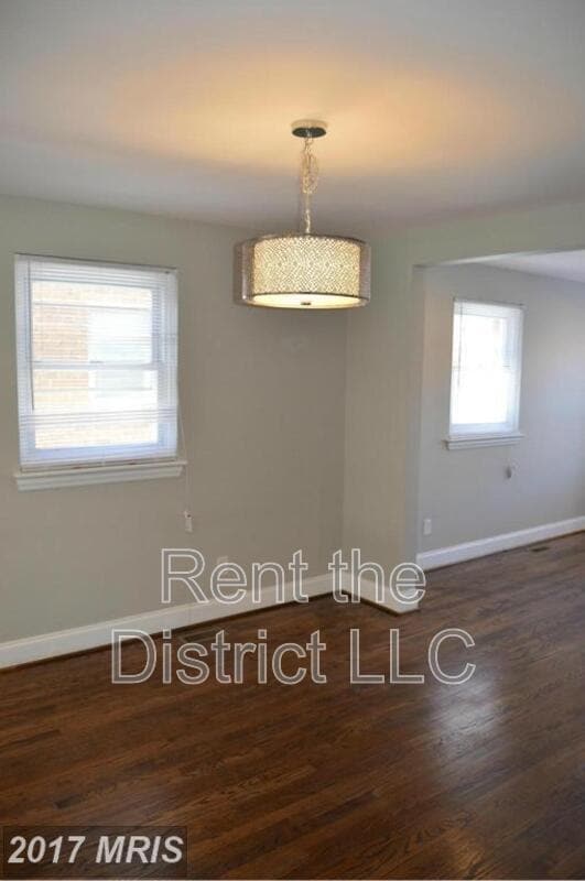 Foto del edificio - 707 Kennedy St NE
