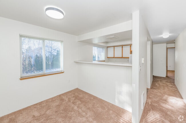 2BR, 2BA - 1,012SF - Dining Room/Kitchen - Willow Park Apartments