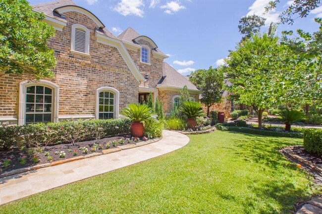 Building Photo - 6 W Monteagle Cir
