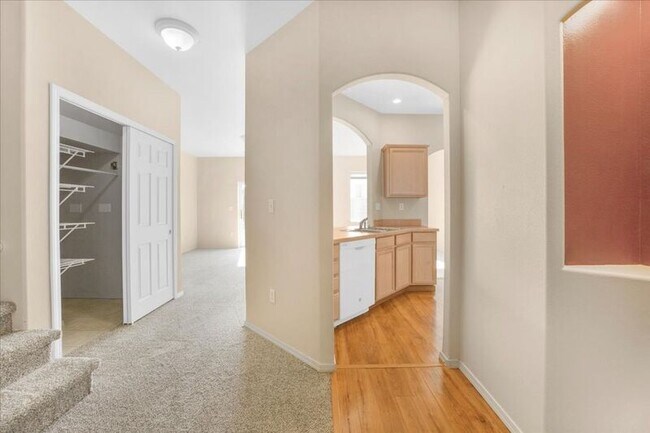 Building Photo - 9826 Vincenzo DR.