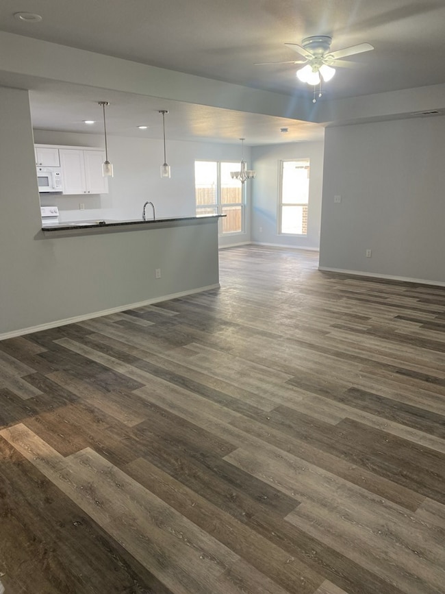 Building Photo - Incredible 3 Bedroom Available In Odessa