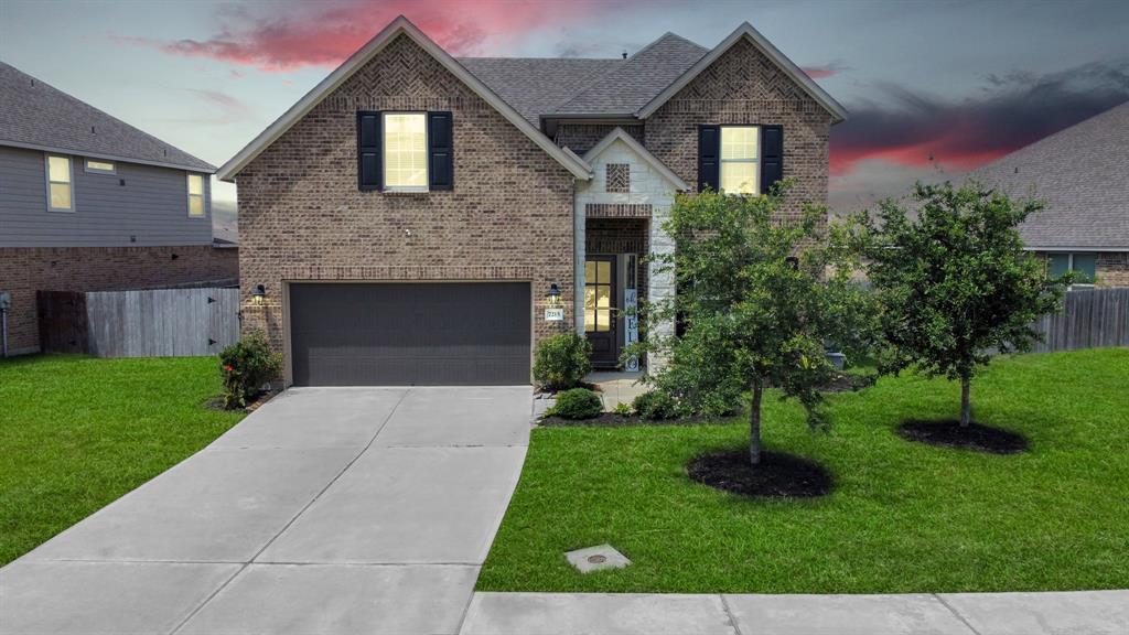 Foto principal - 7215 Water Glen Ln