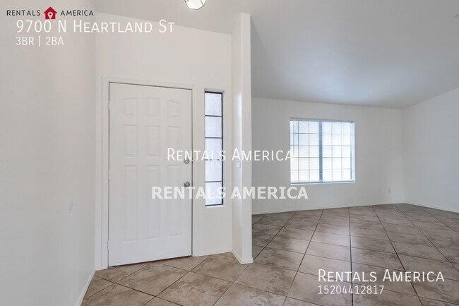 Building Photo - Beautiful home in established NW neighborhood