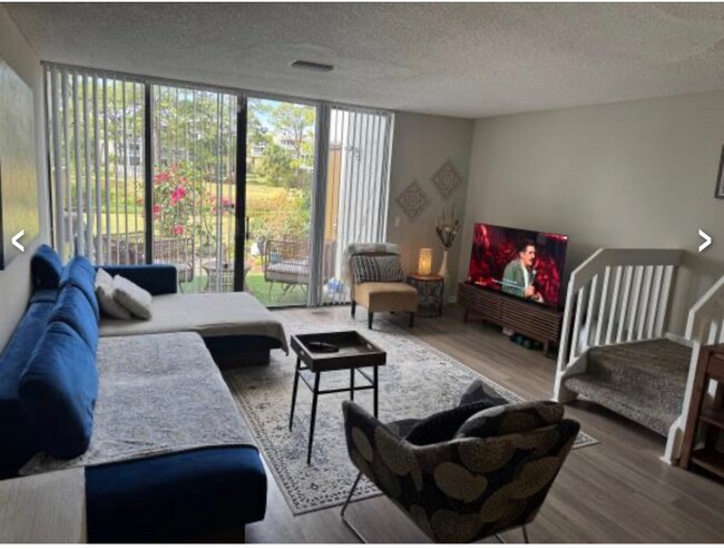 Foto del edificio - 1840 Linton Lake Dr