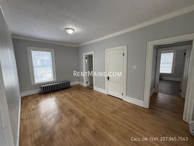 Foto del edificio - 120 Center St