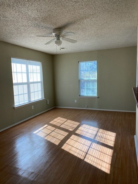 Living Room - 2711 Anderson St