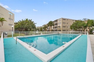 Building Photo - 1680 NE 191st St