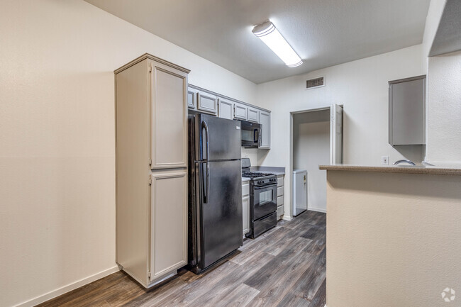 2 BR, 2 BA (Charlotte) - 1062 SF - Tierra Ridge Apartments