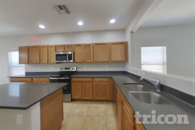 Foto del edificio - 22872 S 218th St