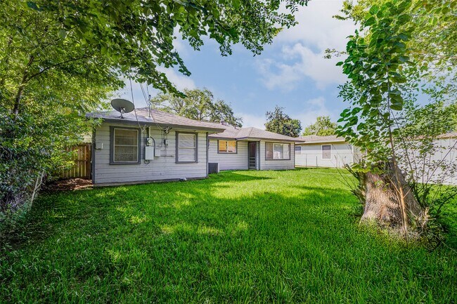 Foto del edificio - 6507 Heron Dr