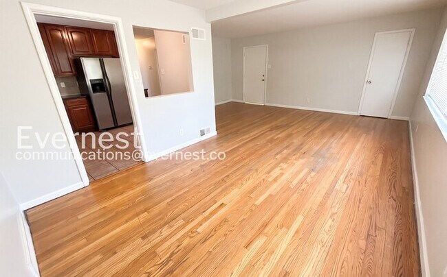 Foto del edificio - 3 Bed / 1 Bath / Vouchers Accepted / Available Now!