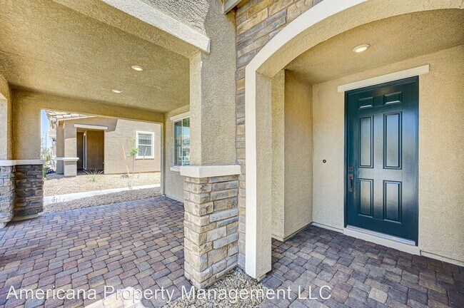 Foto del edificio - 4 br, 3 bath House - 2426 Fasano Street