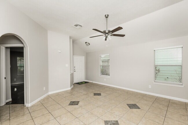Foto del edificio - 3426 Owl Crossing Ln