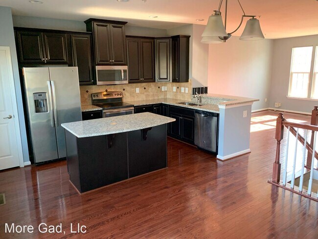 Foto del edificio - 4 br, 3.5 bath House - 341 Cherrystone Ct