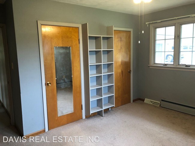 Building Photo - 3 br, 1.5 bath House - 1581 Big Plum Run Road