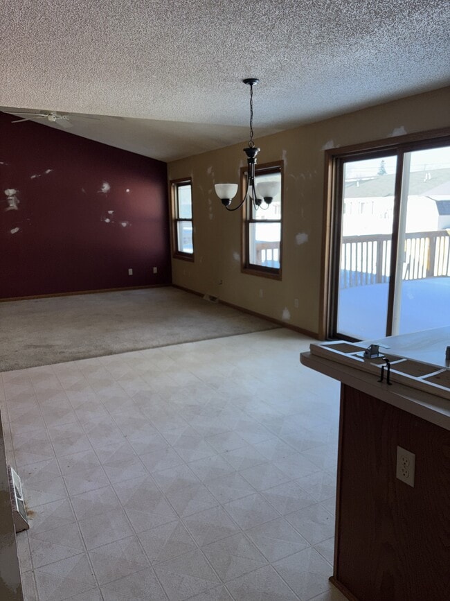 Foto del edificio - 308 W Elm St